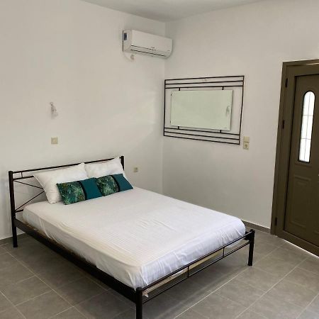 Central Areopolis Rooms Ngoại thất bức ảnh